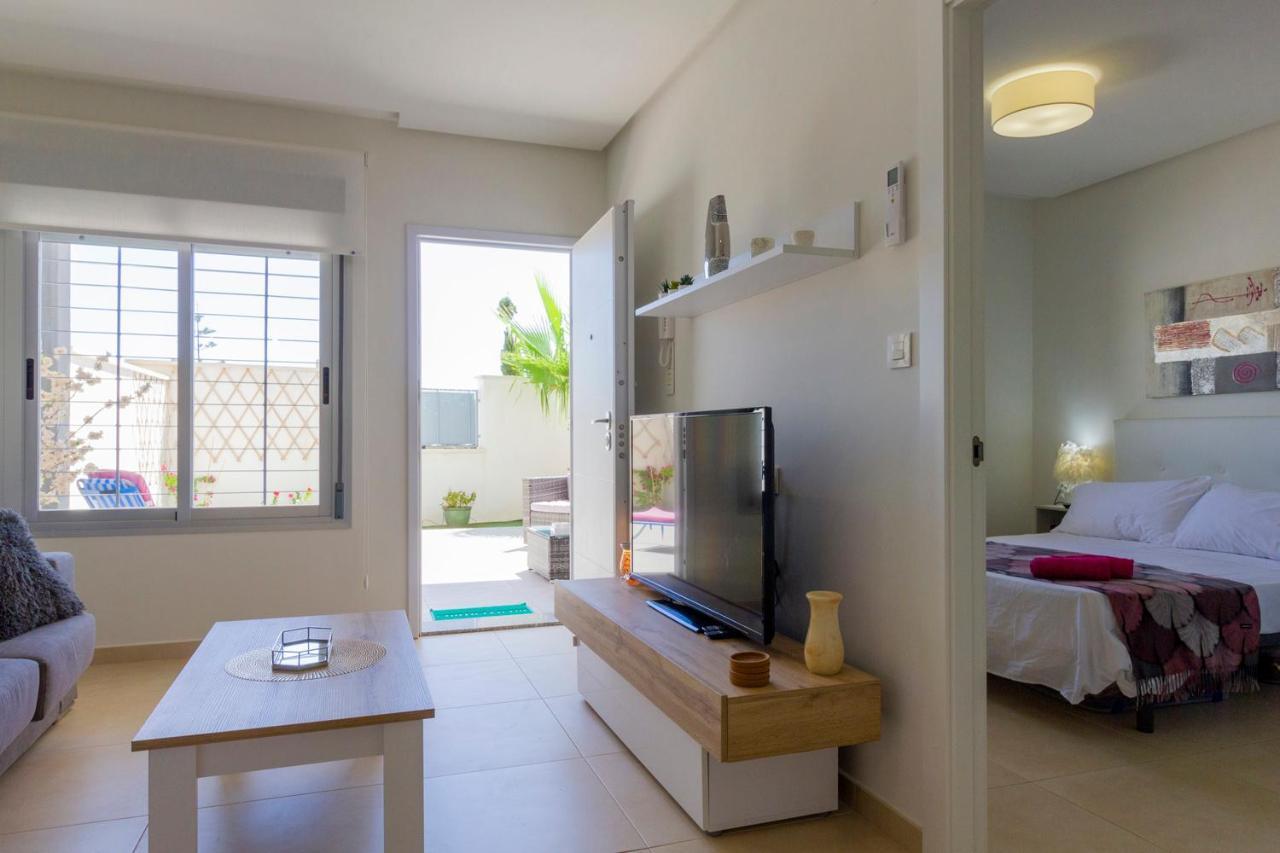 Bungalow Pink Garden Orihuela Esterno foto