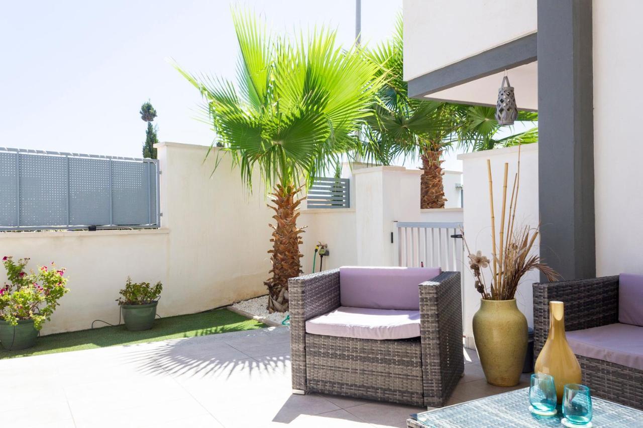 Bungalow Pink Garden Orihuela Esterno foto