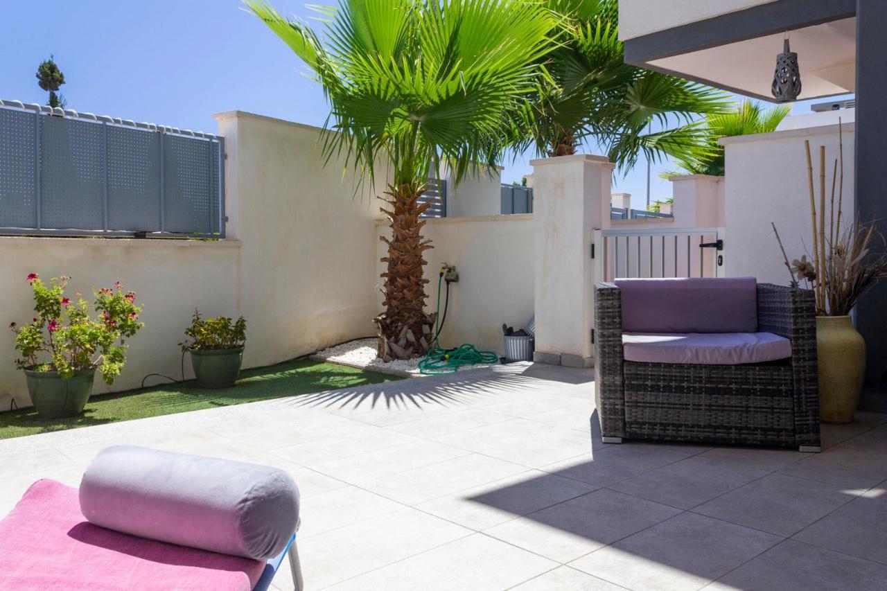 Bungalow Pink Garden Orihuela Esterno foto