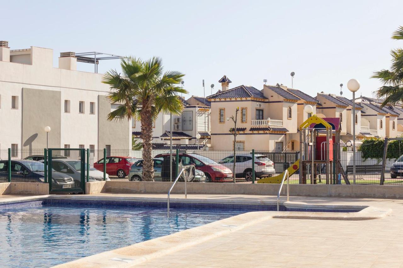 Bungalow Pink Garden Orihuela Esterno foto