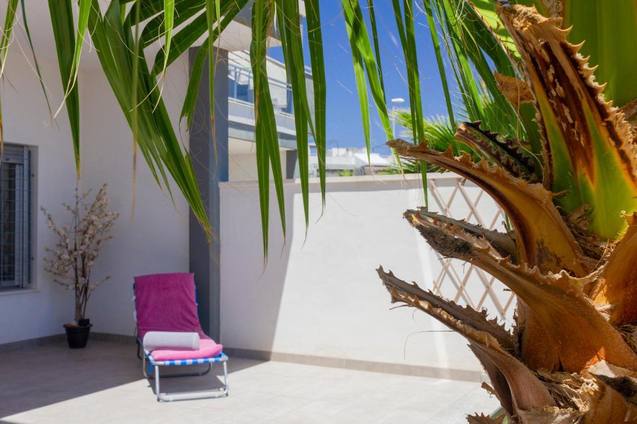 Bungalow Pink Garden Orihuela Esterno foto