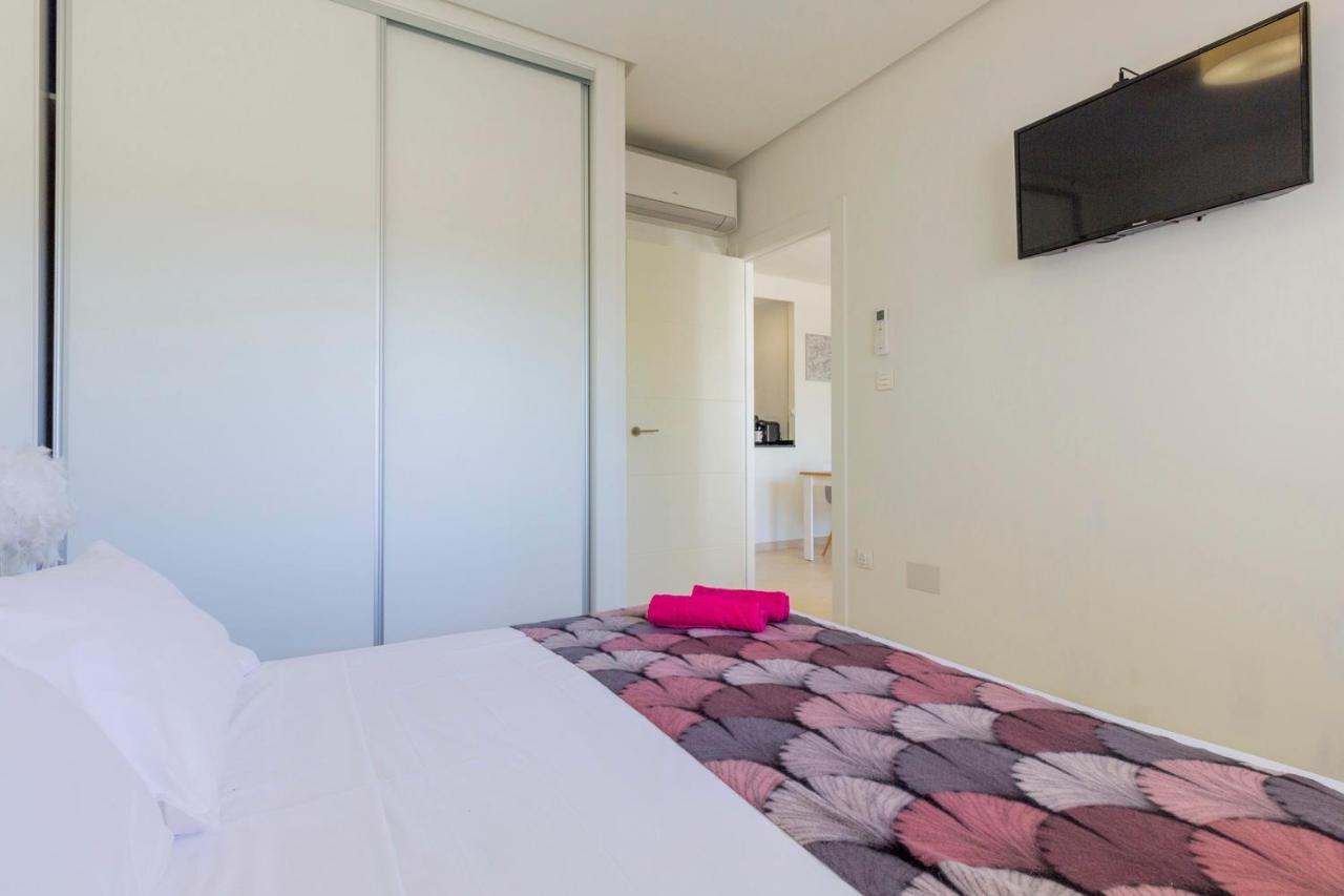 Bungalow Pink Garden Orihuela Esterno foto