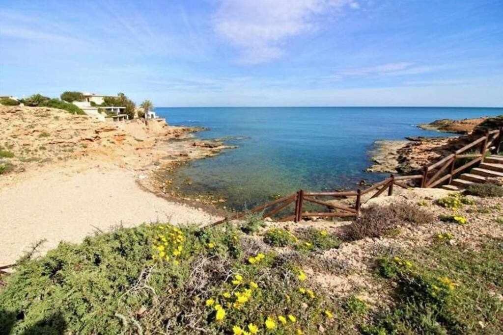 Bungalow Pink Garden Orihuela Esterno foto
